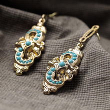 女人飾界 探索歐美時尚飾品的新浪潮——合金復(fù)古派對耳環(huán)與配飾的批發(fā)與直銷